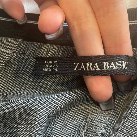 Zara XS trouser dress pants with stripe on side - Picture 3 of 3